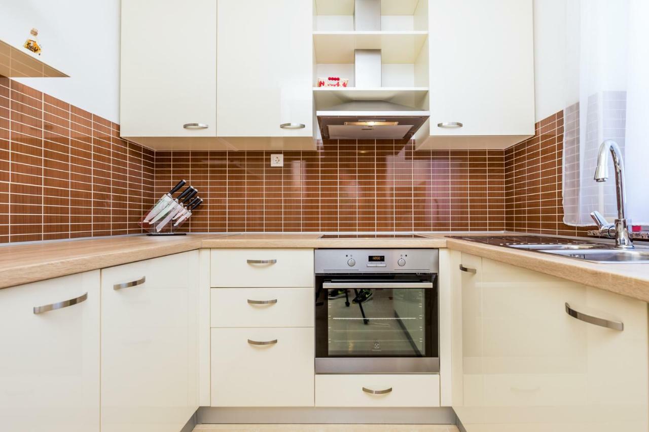 Luxury Apartments Kostrena With Pool מראה חיצוני תמונה