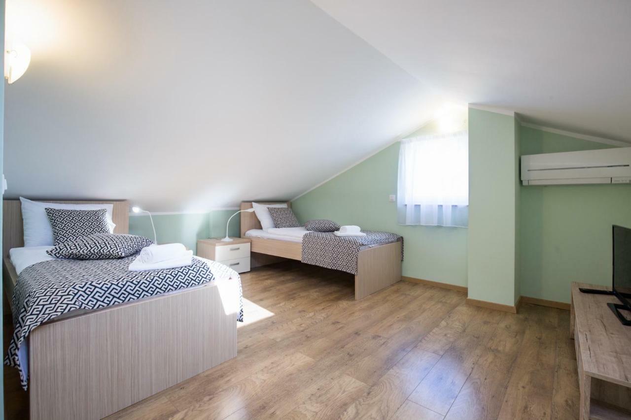 Luxury Apartments Kostrena With Pool מראה חיצוני תמונה