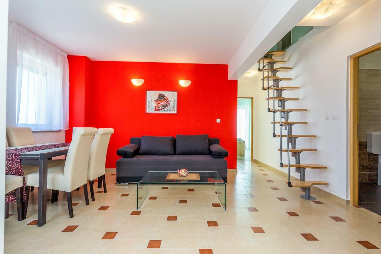 Luxury Apartments Kostrena With Pool מראה חיצוני תמונה
