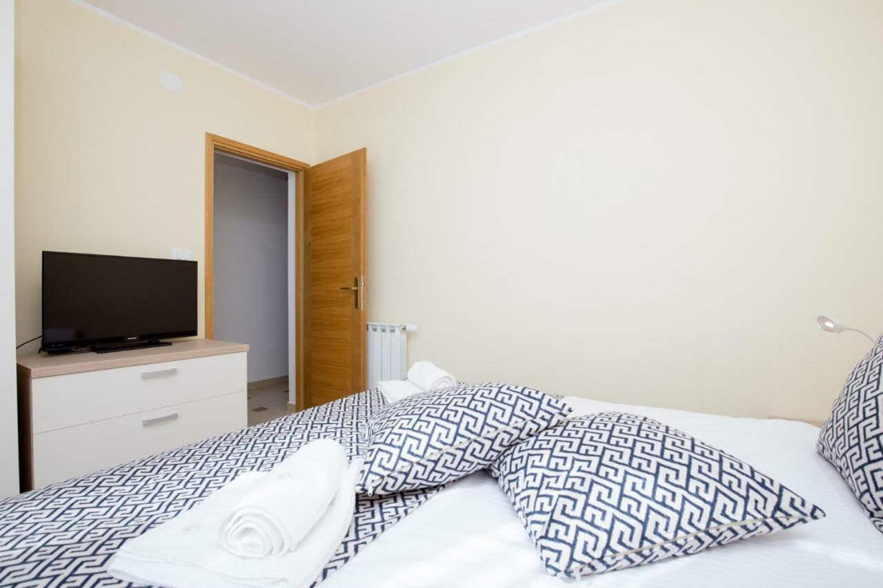 Luxury Apartments Kostrena With Pool מראה חיצוני תמונה