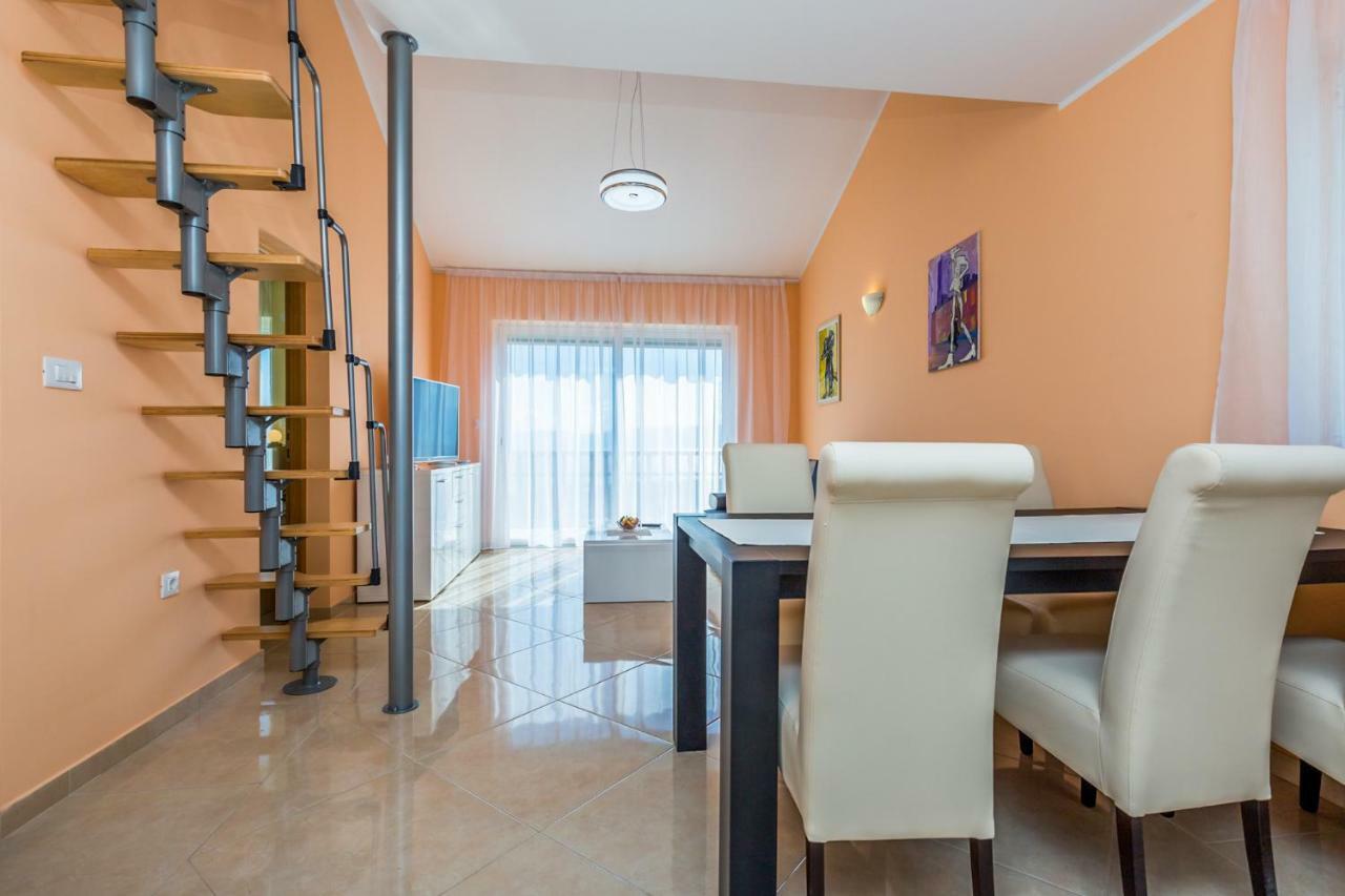 Luxury Apartments Kostrena With Pool מראה חיצוני תמונה
