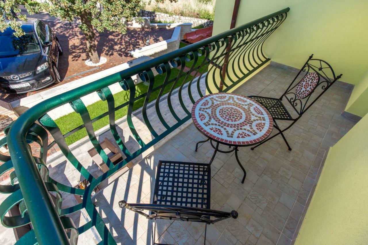 Luxury Apartments Kostrena With Pool מראה חיצוני תמונה