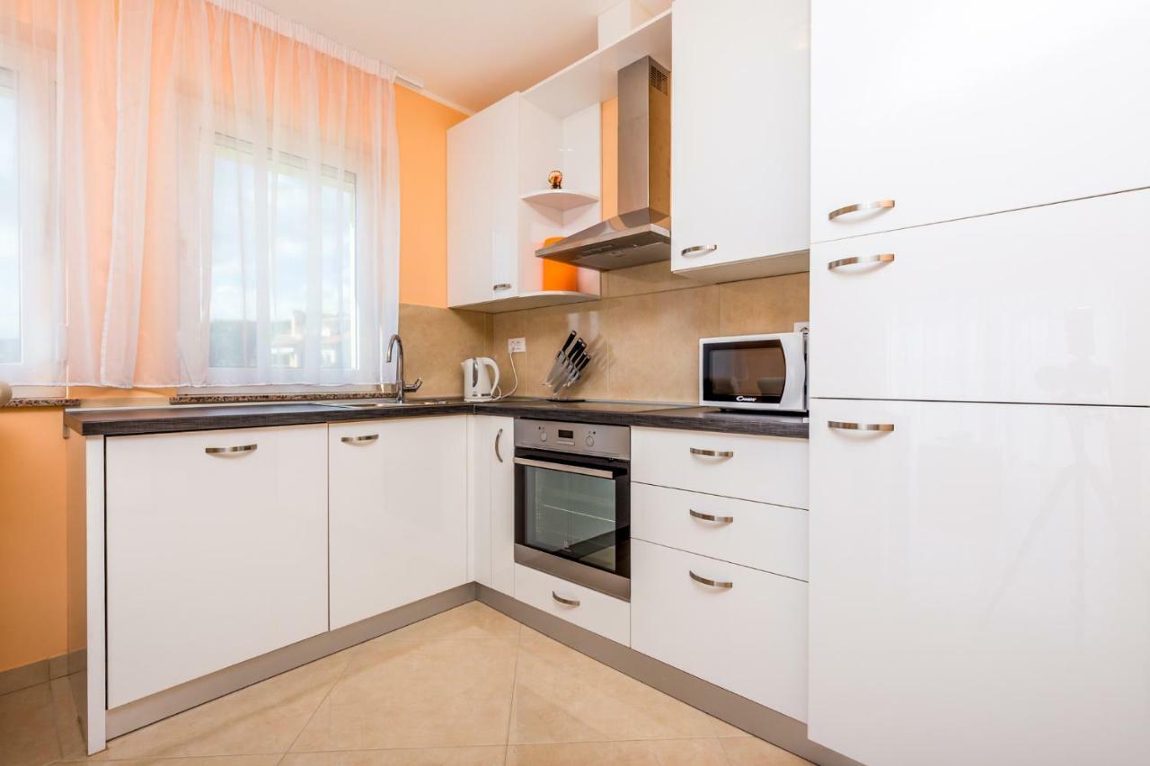 Luxury Apartments Kostrena With Pool מראה חיצוני תמונה