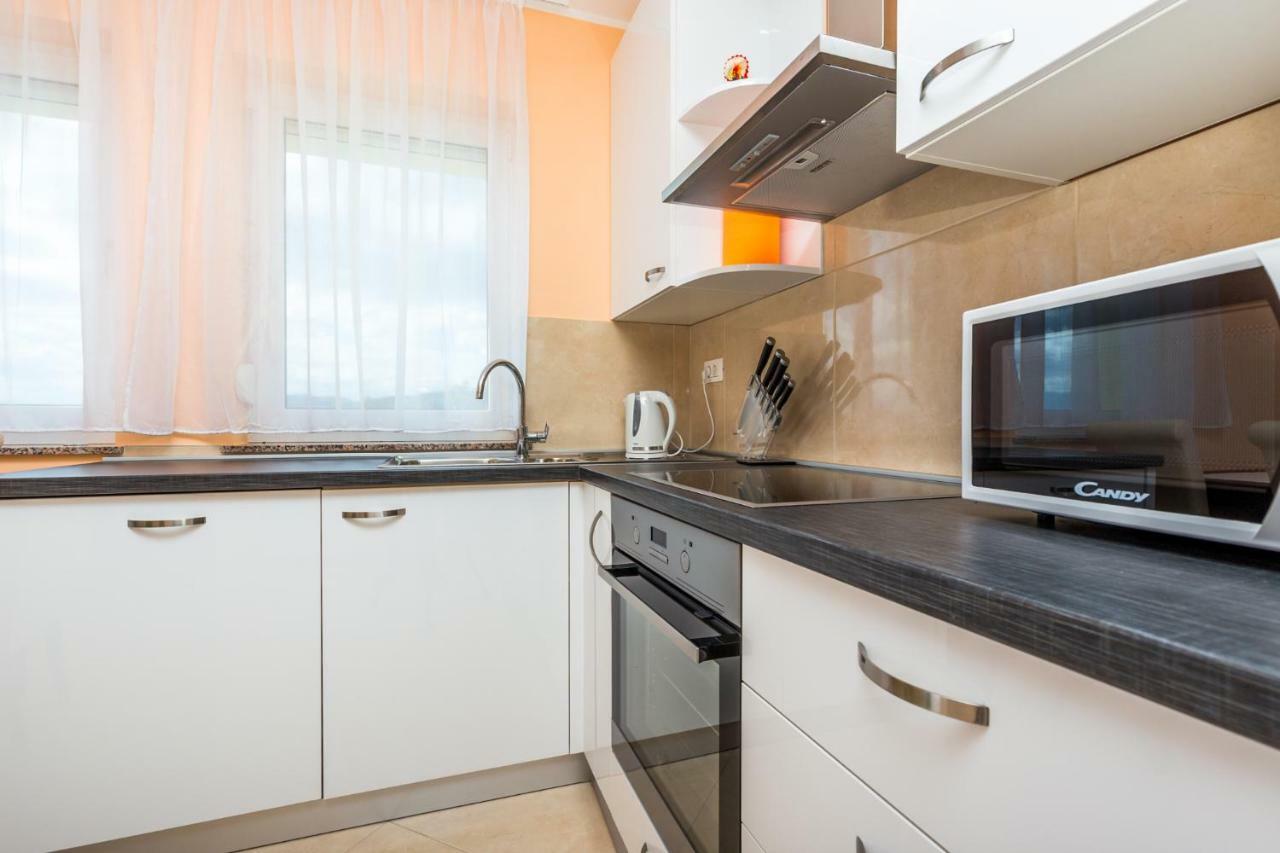 Luxury Apartments Kostrena With Pool מראה חיצוני תמונה