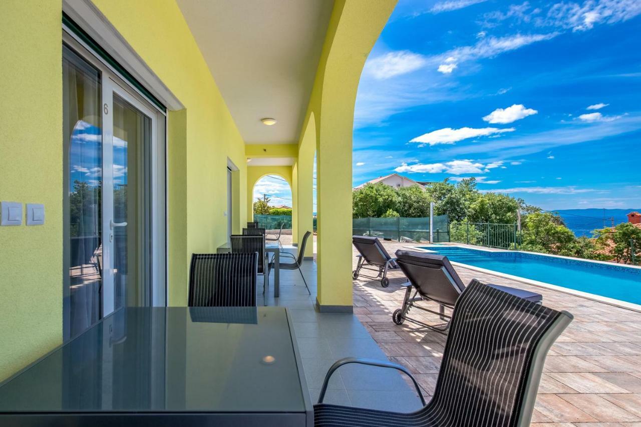 Luxury Apartments Kostrena With Pool מראה חיצוני תמונה
